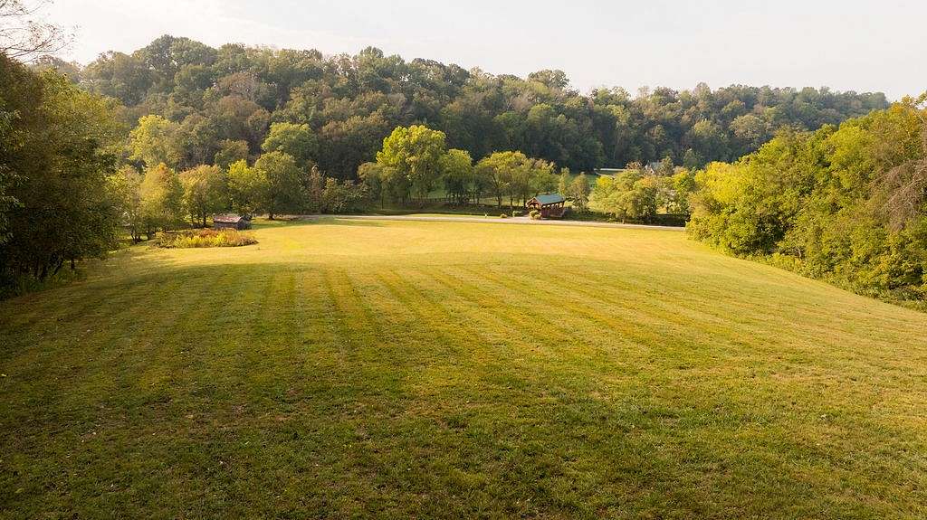 25 Acres of Land for Sale in Franklin, Tennessee