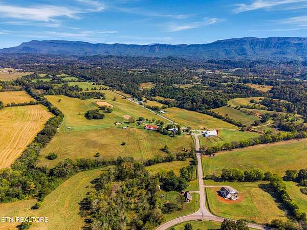 32 Acres of Land for Sale in Seymour, Tennessee