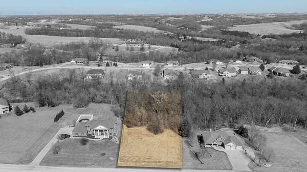 1 Acre of Residential Land for Sale in East Dubuque, Illinois
