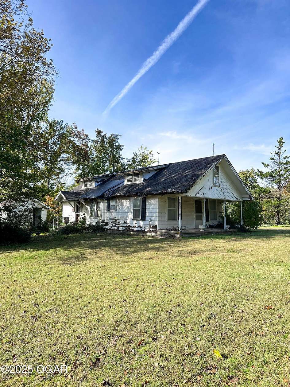 4.4 Acres of Land with Home for Sale in Anderson, Missouri
