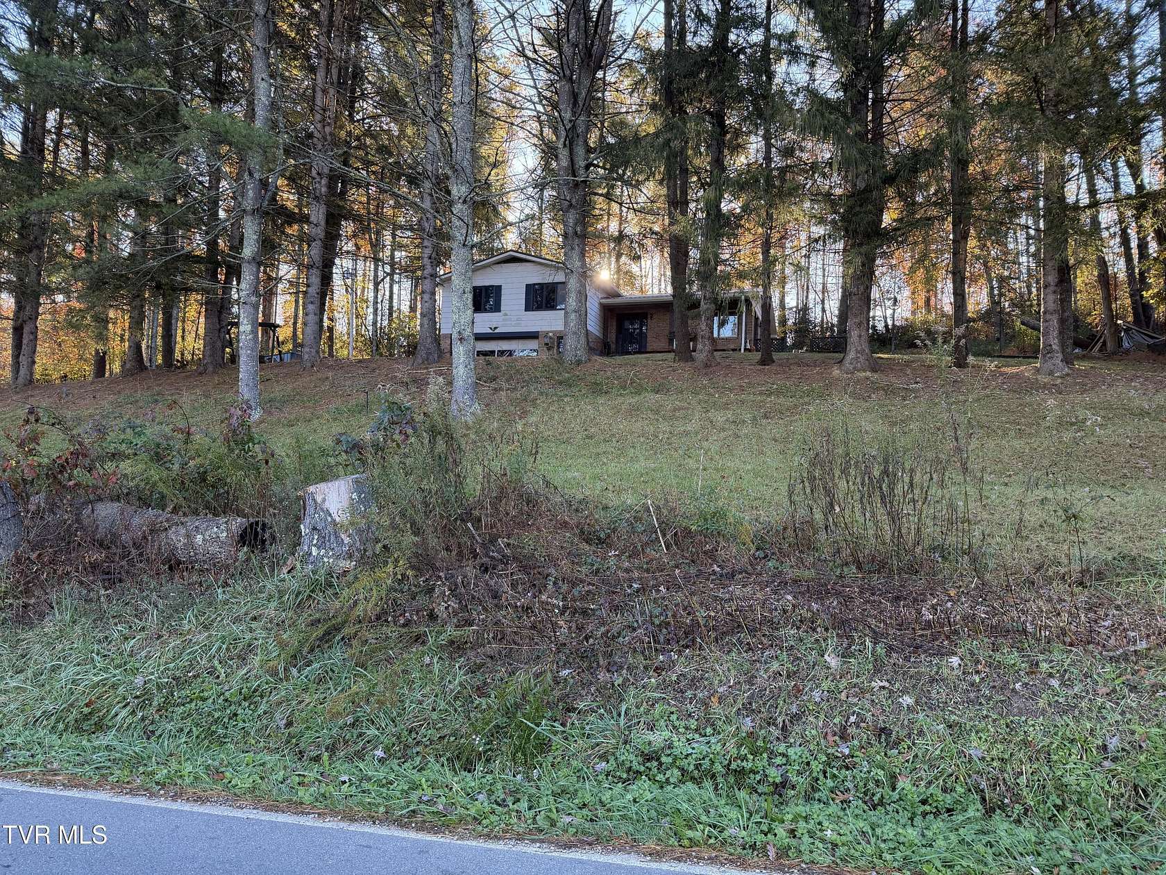 1.5 Acres of Land with Home for Sale in Mountain City, Tennessee