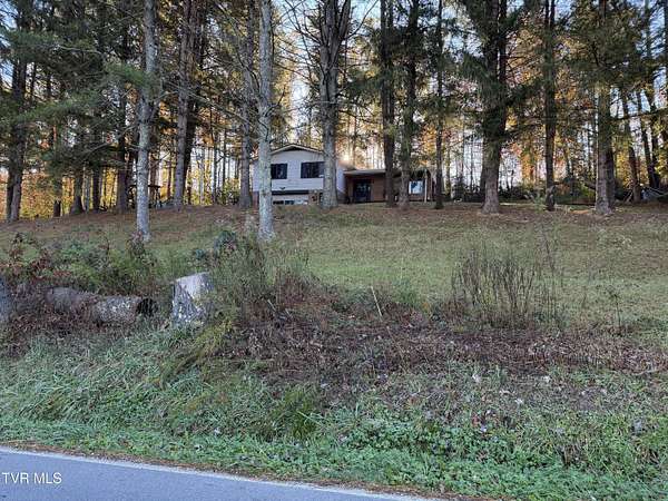 1.5 Acres of Land with Home for Sale in Mountain City, Tennessee