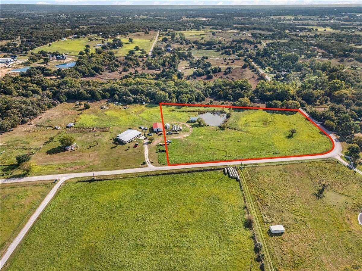 5 Acres of Residential Land for Sale in Boyd, Texas