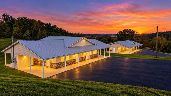 4.2 Acres of Land with Home for Sale in Kodak, Tennessee