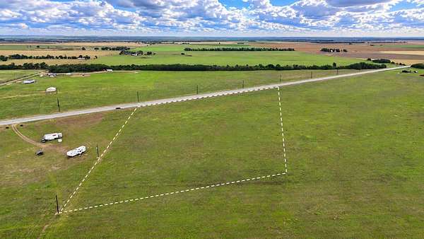 12.2 Acres of Recreational & Residential Land for Sale in Vernon, Texas