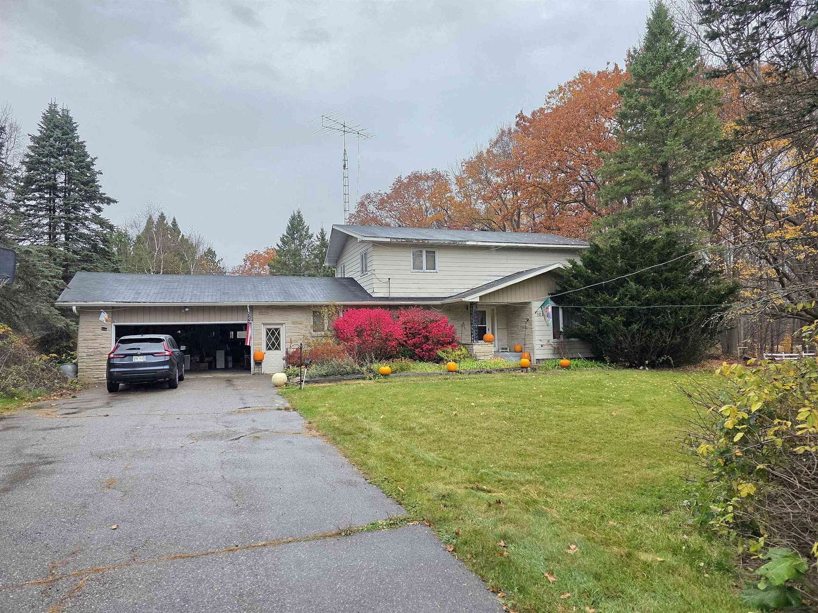 8.64 Acres of Land with Home for Sale in Mosinee, Wisconsin