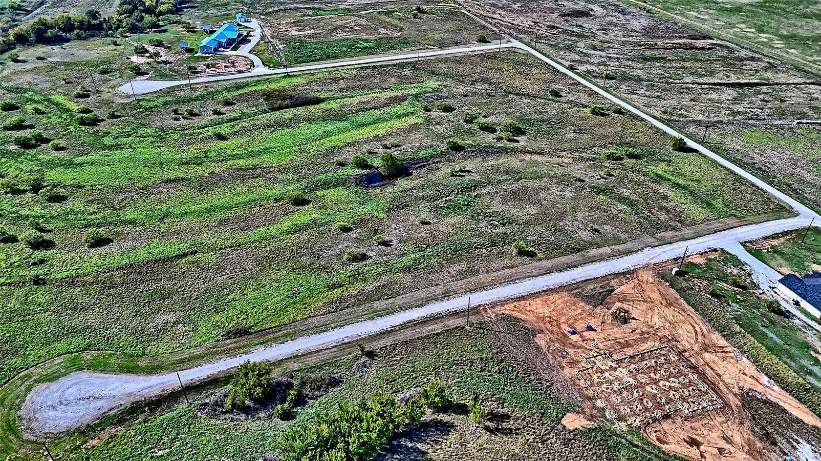 2 Acres of Residential Land for Sale in Bowie, Texas