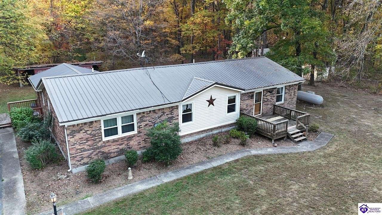 15.2 Acres of Land with Home for Sale in Bardstown, Kentucky