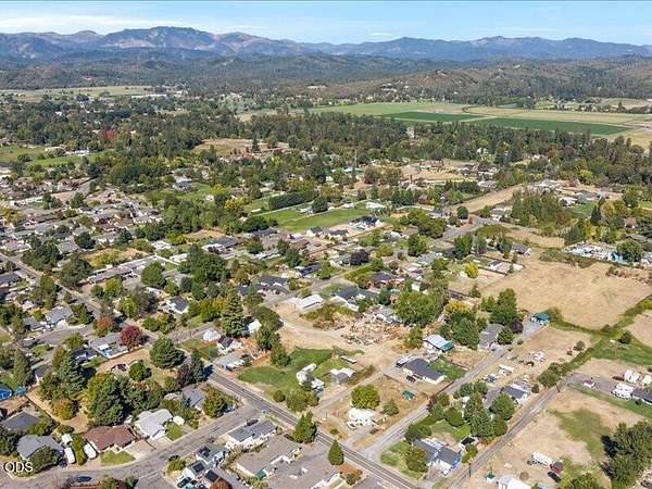0.37 Acres of Residential Land for Sale in Grants Pass, Oregon