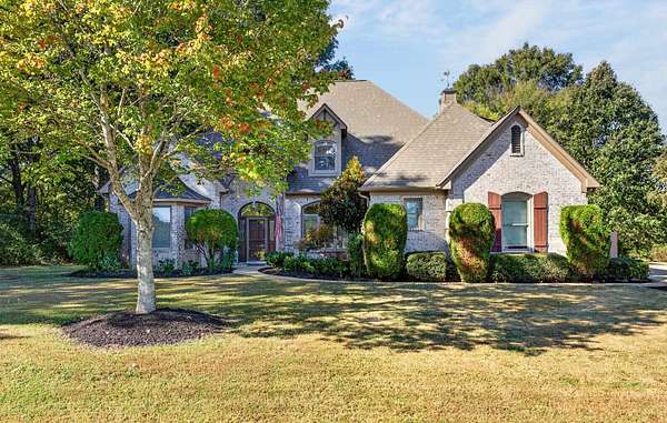 1.74 Acres of Land with Home for Sale in Piperton, Tennessee