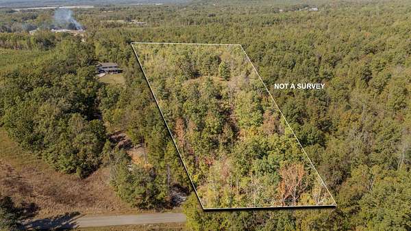 10 Acres of Land for Sale in Savannah, Tennessee
