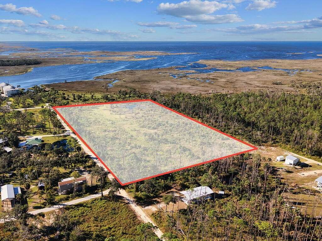 17.5 Acres of Recreational & Residential Land for Sale in Steinhatchee, Florida