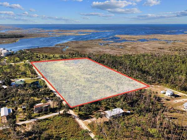 17.5 Acres of Recreational & Residential Land for Sale in Steinhatchee, Florida