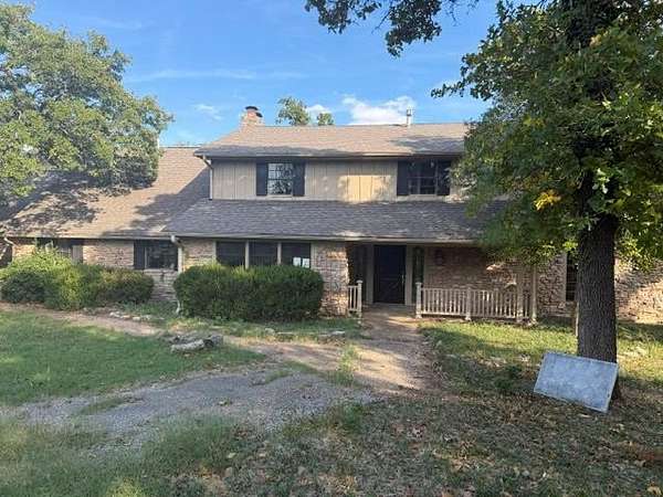 4.5 Acres of Land with Home for Sale in Edmond, Oklahoma