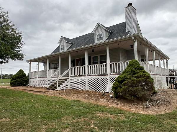 1.54 Acres of Land with Home for Auction in Portland, Tennessee