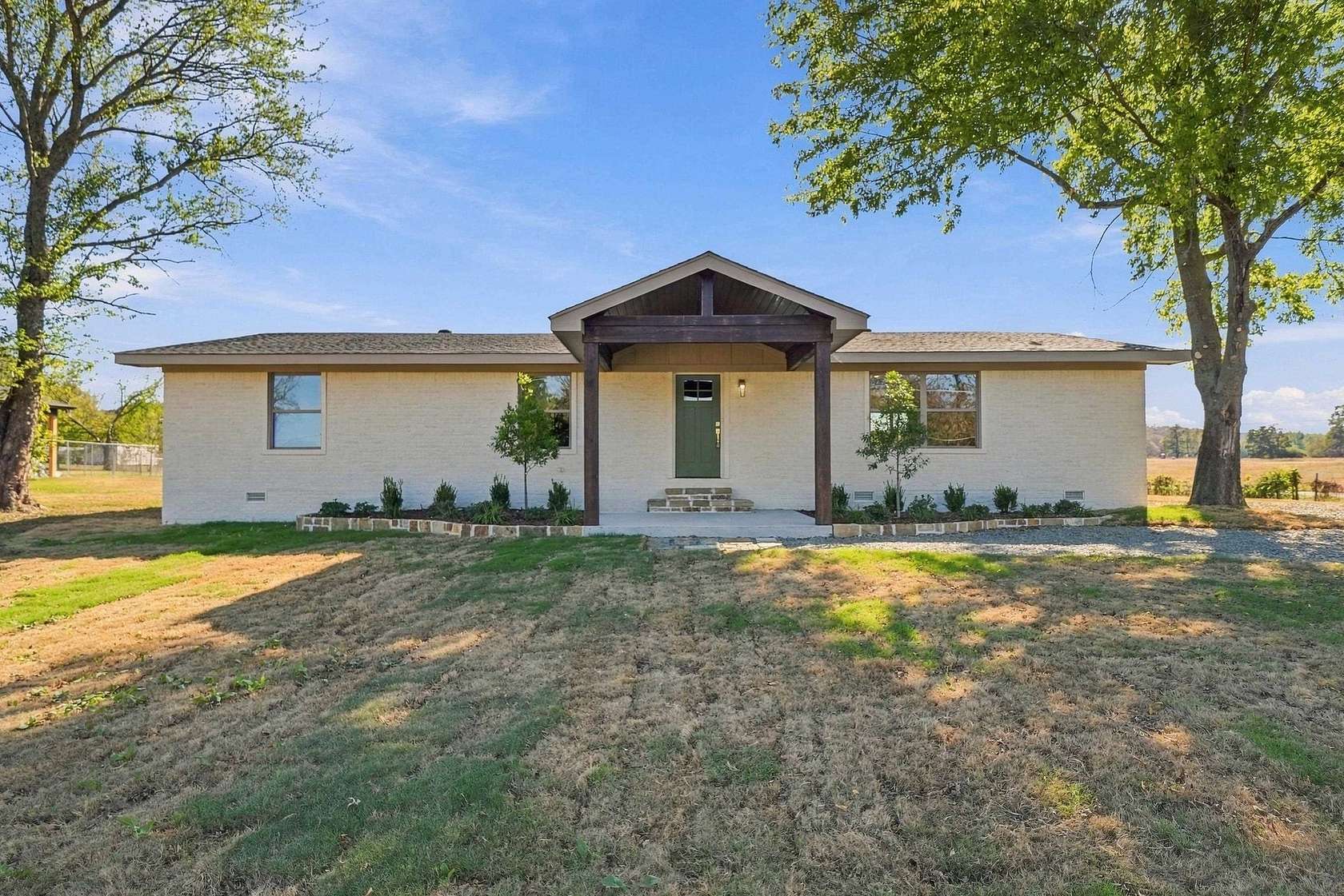 1.63 Acres of Land with Home for Sale in Morrilton, Arkansas