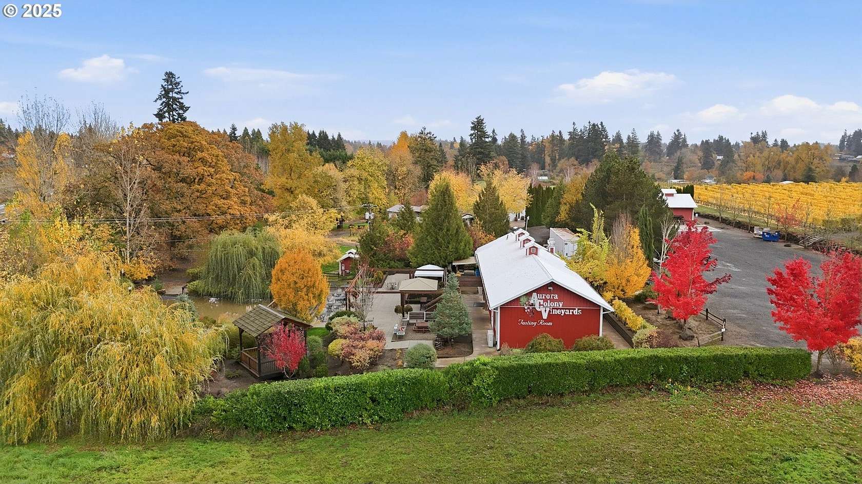 50.4 Acres of Improved Land for Sale in Aurora, Oregon