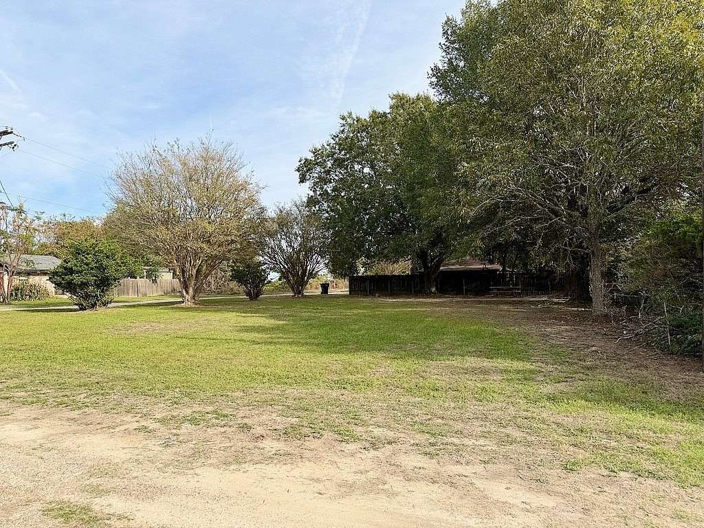 0.19 Acres of Residential Land for Sale in Somerville, Texas
