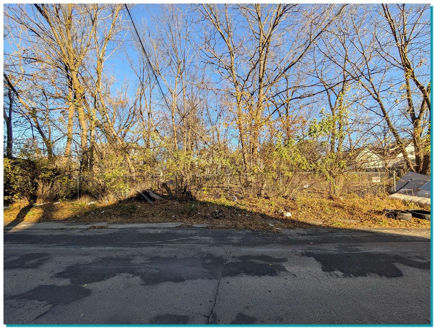 0.14 Acres of Residential Land for Sale in Milwaukee, Wisconsin