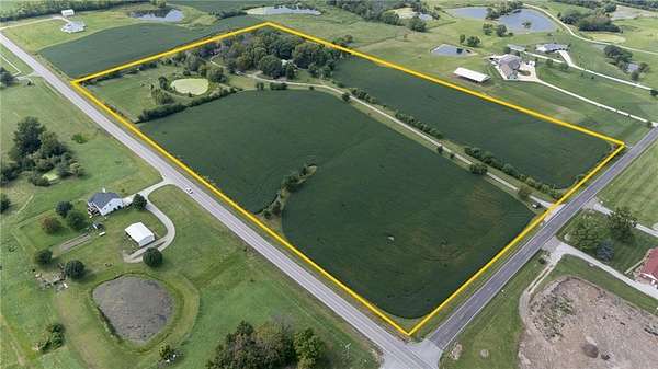 28.3 Acres of Agricultural Land with Home for Sale in Kearney, Missouri