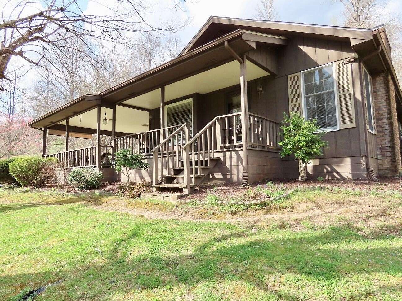 69 Acres of Land with Home for Sale in Rockholds, Kentucky