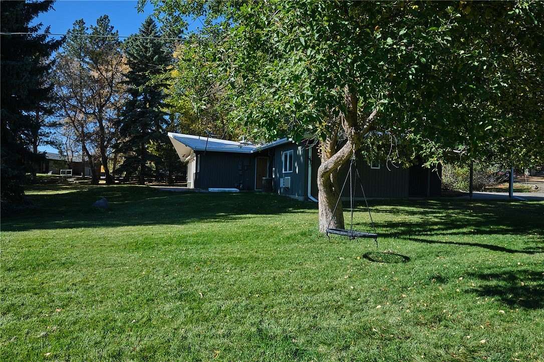 4.46 Acres of Land with Home for Sale in Billings, Montana