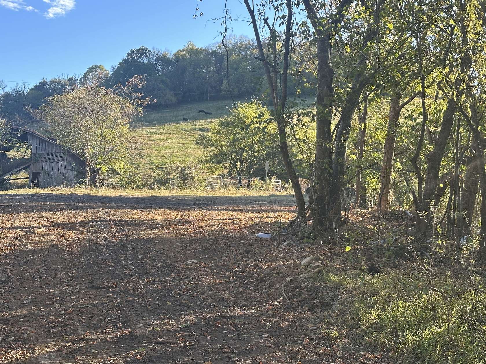 8.57 Acres of Residential Land for Sale in Carthage, Tennessee