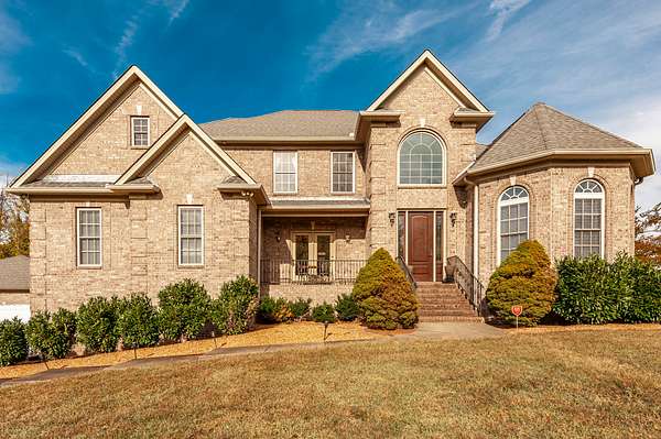 1.84 Acres of Land with Home for Sale in Gallatin, Tennessee