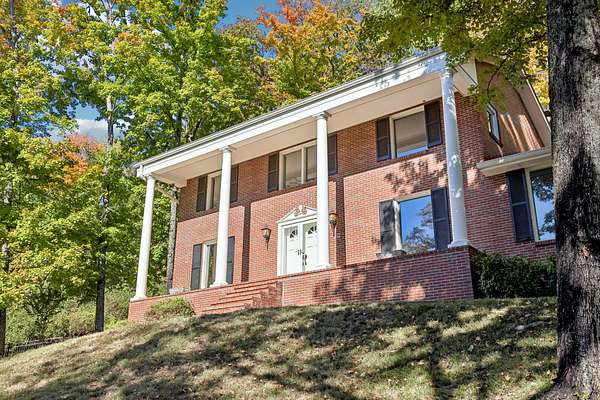 2.63 Acres of Land with Home for Sale in Nashville, Tennessee