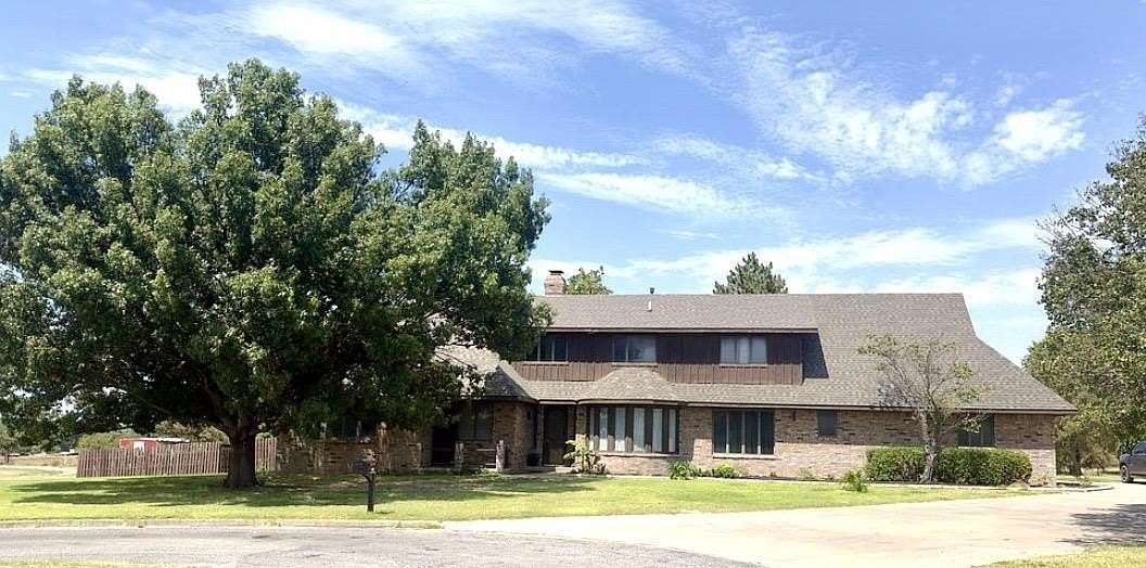1.89 Acres of Land with Home for Sale in Shattuck, Oklahoma