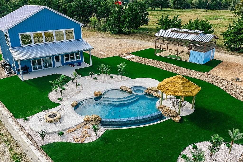 21 Acres of Agricultural Land with Home for Sale in Brenham, Texas
