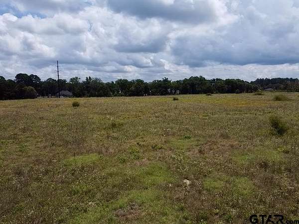 10.5 Acres of Mixed-Use Land for Sale in Mineola, Texas