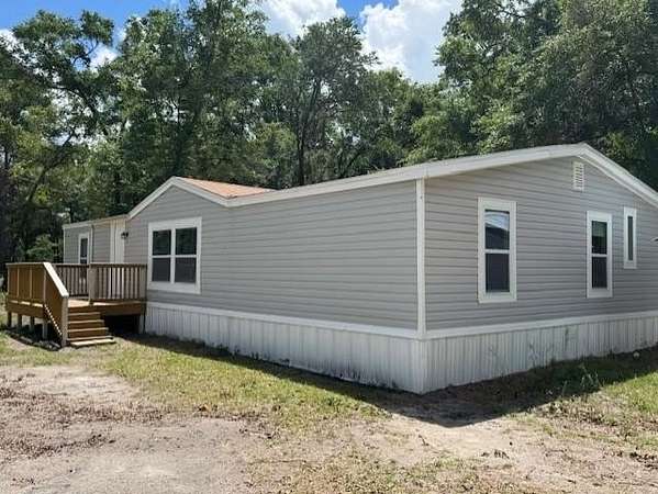 1.5 Acres of Land with Home for Lease in Tallahassee, Florida