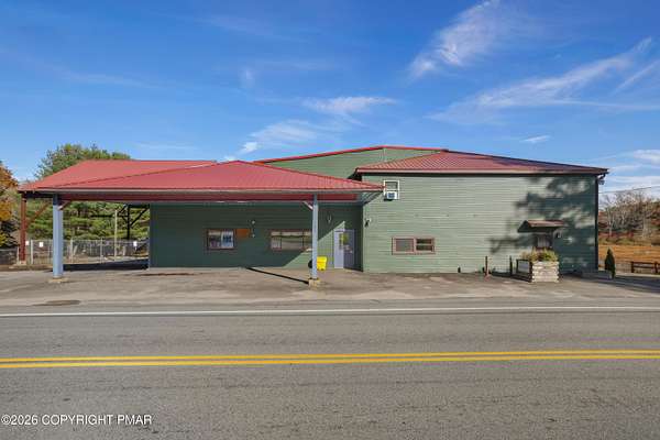 2.27 Acres of Improved Mixed-Use Land for Sale in Dingmans Ferry, Pennsylvania