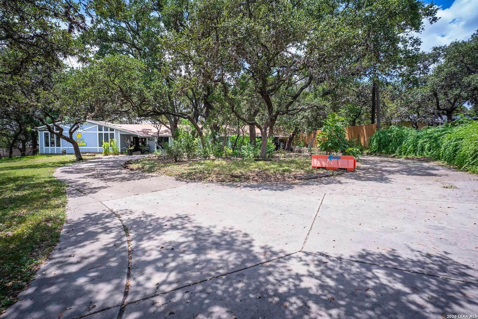 2 Acres of Improved Commercial Land for Sale in San Antonio, Texas