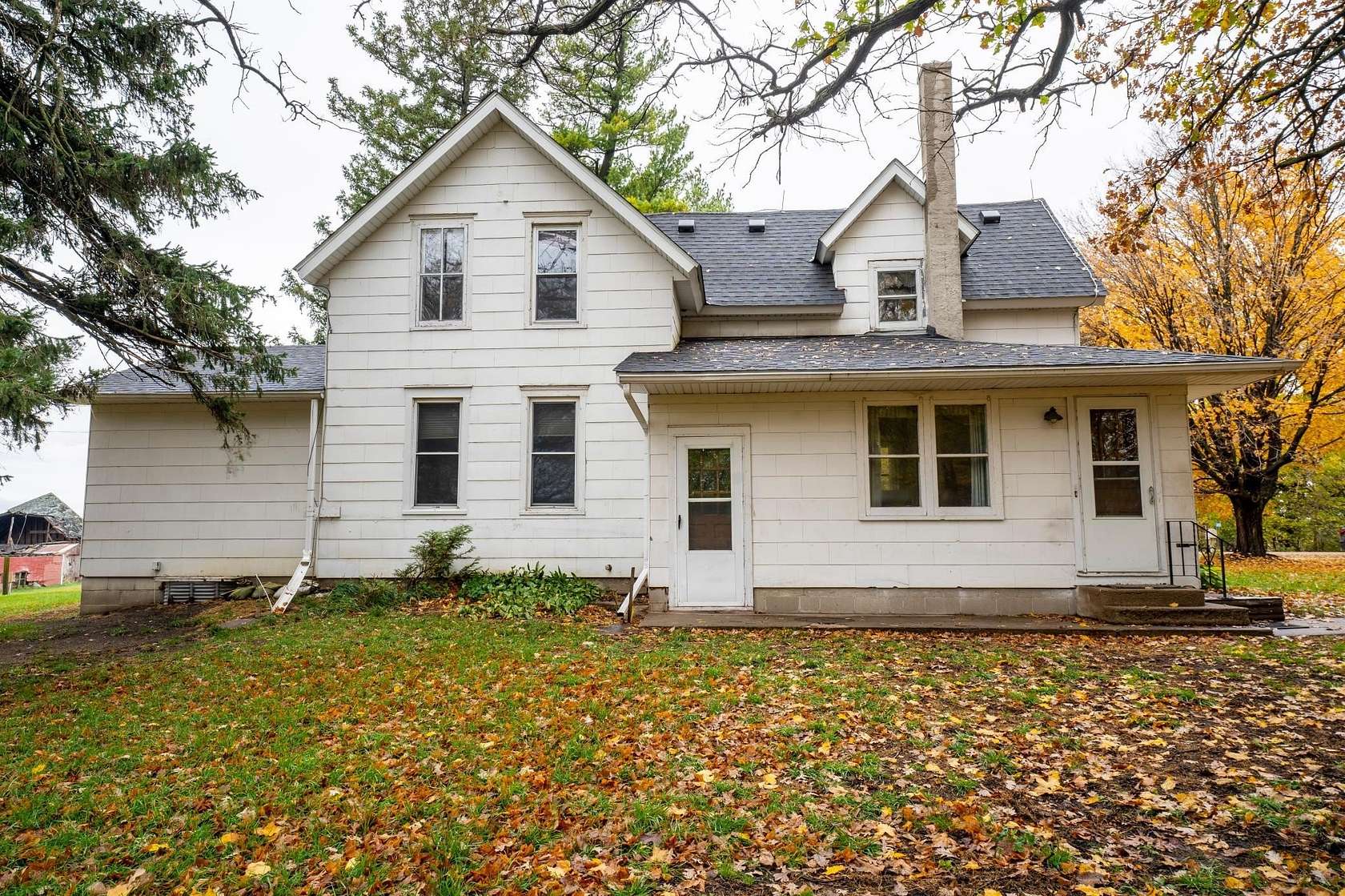 3.5 Acres of Land with Home for Sale in Lafayette, Minnesota