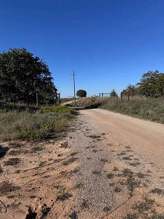 5 Acres of Land with Home for Sale in Wewoka, Oklahoma