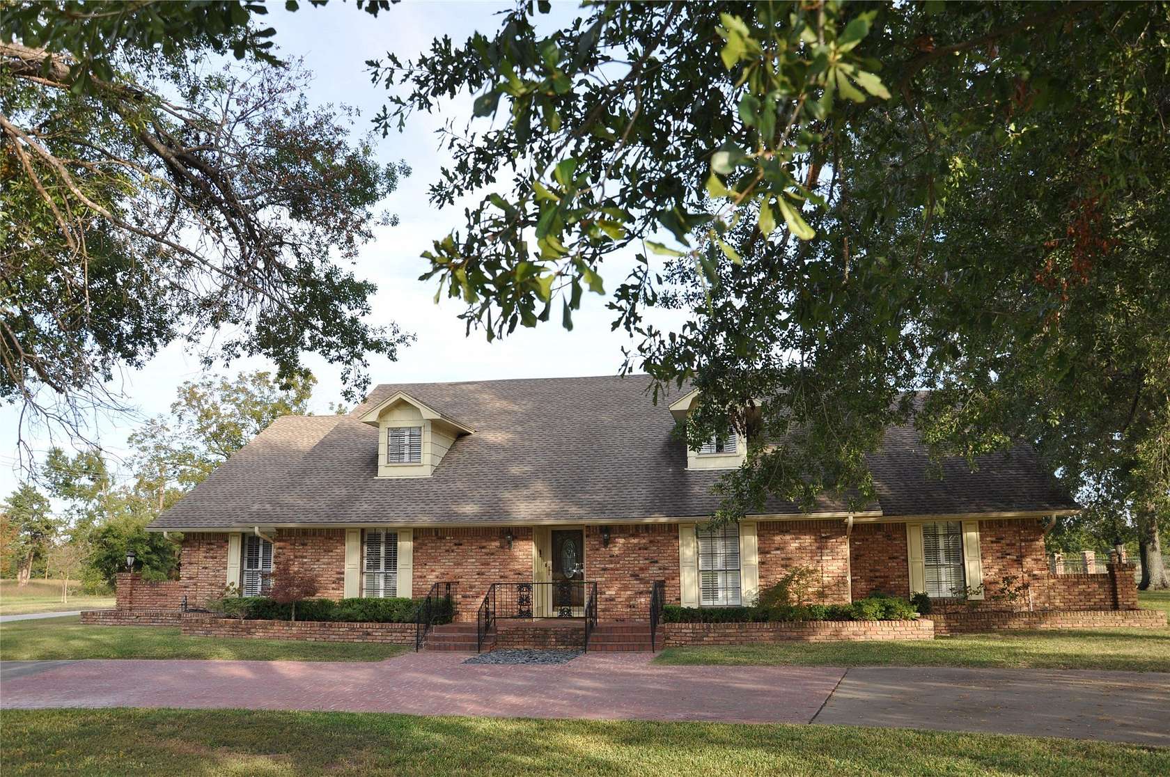 1.6 Acres of Land with Home for Sale in Sulphur Springs, Texas