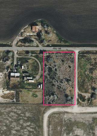 1.52 Acres of Residential Land for Sale in Sinton, Texas