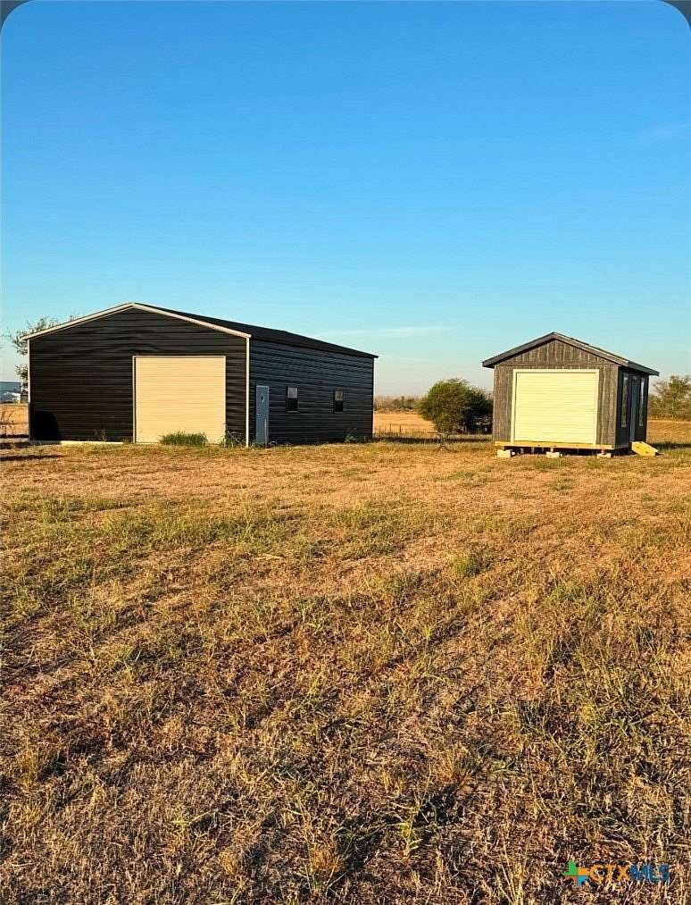 6.27 Acres of Improved Land for Sale in Cameron, Texas