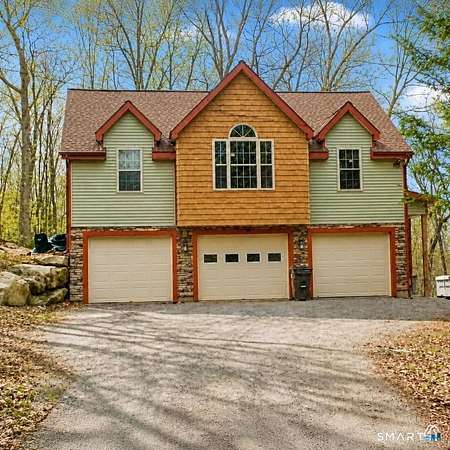 2.1 Acres of Land with Home for Sale in Brooklyn, Connecticut