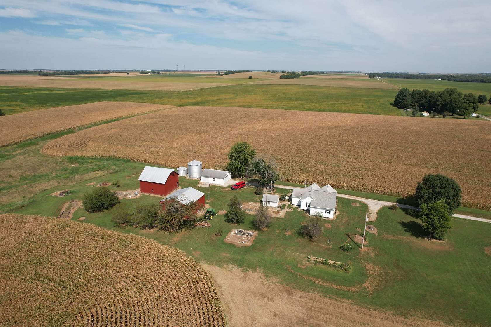40 Acres of Land with Home for Sale in Moweaqua, Illinois
