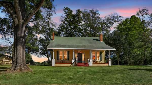 15 Acres of Land with Home for Sale in San Augustine, Texas