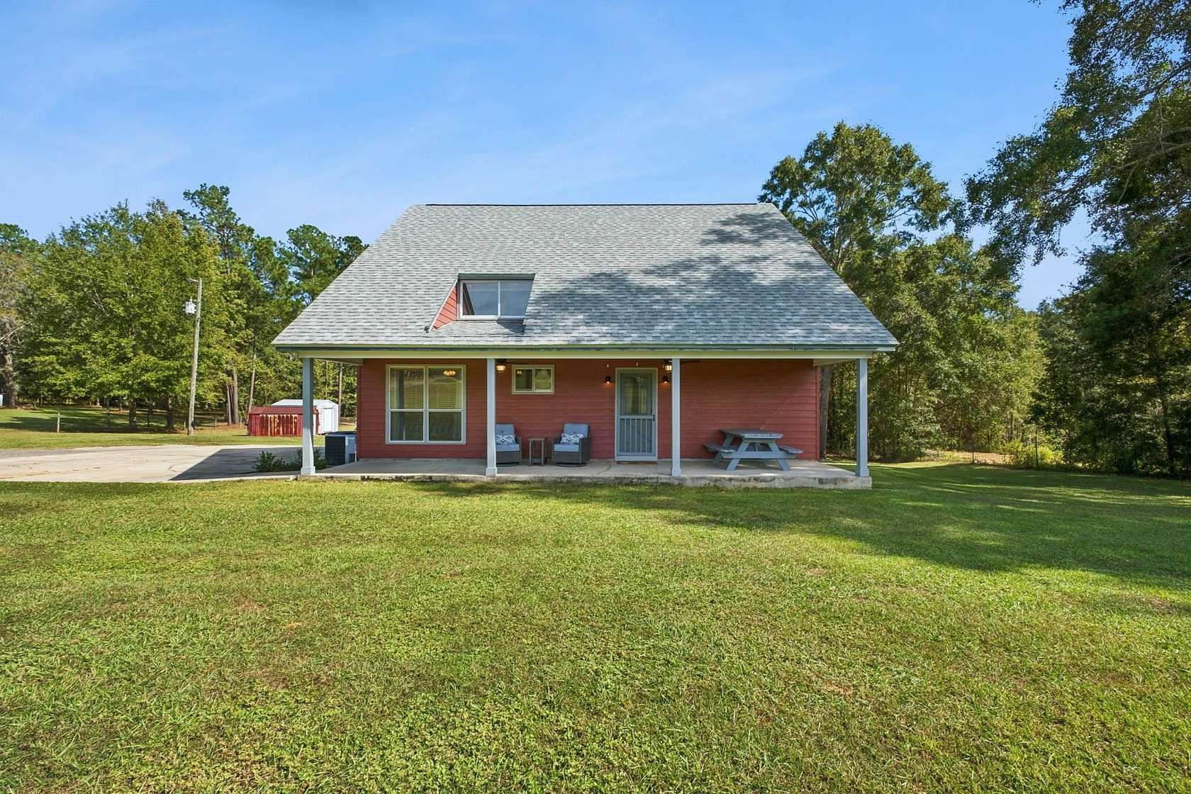 2.5 Acres of Land with Home for Sale in Havana, Florida