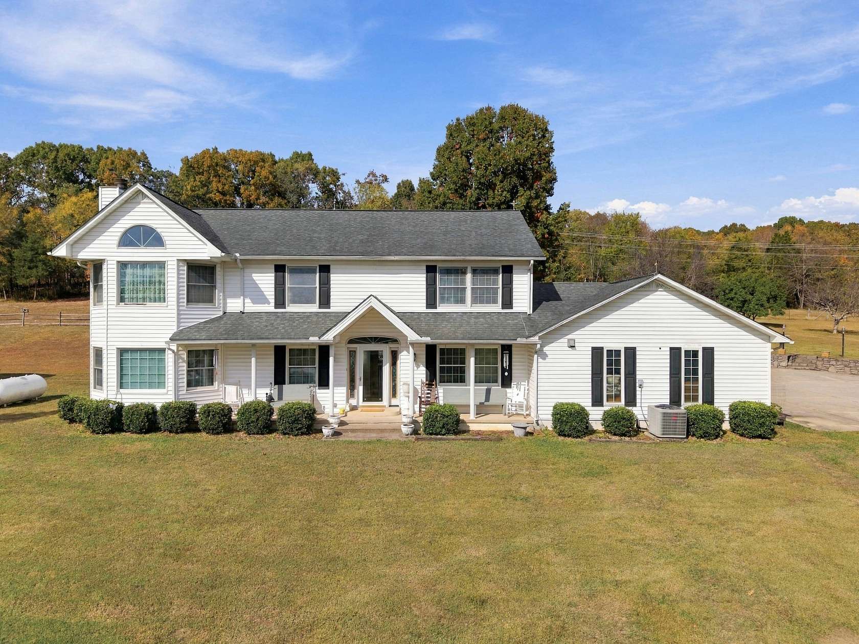 15.3 Acres of Land with Home for Sale in Hartsville, Tennessee