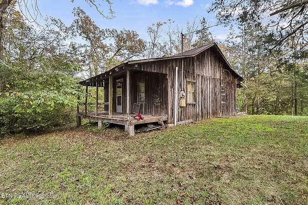 18.8 Acres of Land with Home for Sale in Maynardville, Tennessee