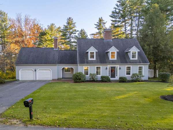 1.5 Acres of Land with Home for Sale in Amherst, New Hampshire
