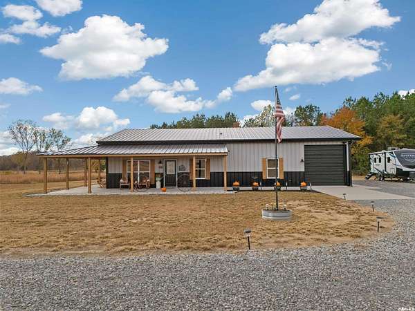 4.1 Acres of Land with Home for Sale in Greenbrier, Arkansas