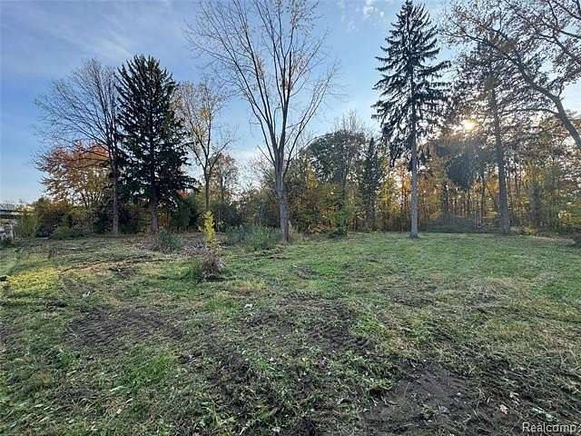 4.17 Acres of Residential Land for Sale in Harrison Charter Township, Michigan