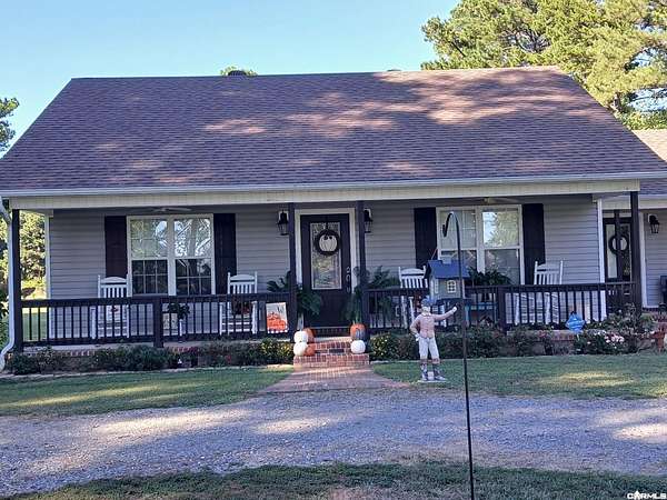 3.68 Acres of Land with Home for Sale in Sheridan, Arkansas